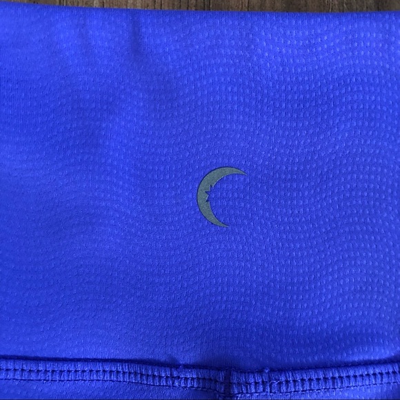 🦊 Hi-Rise Zyia 7/8 Legging - Picture 7 of 8